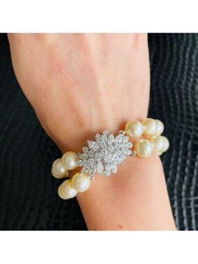 Vintage Fantasia By DeSerio Double Strand Imitation Pearl Bracelet With …